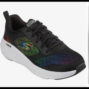 Skechers size 11 black/multi GOrun Consistent Fearsome Women's Athletic Shoes